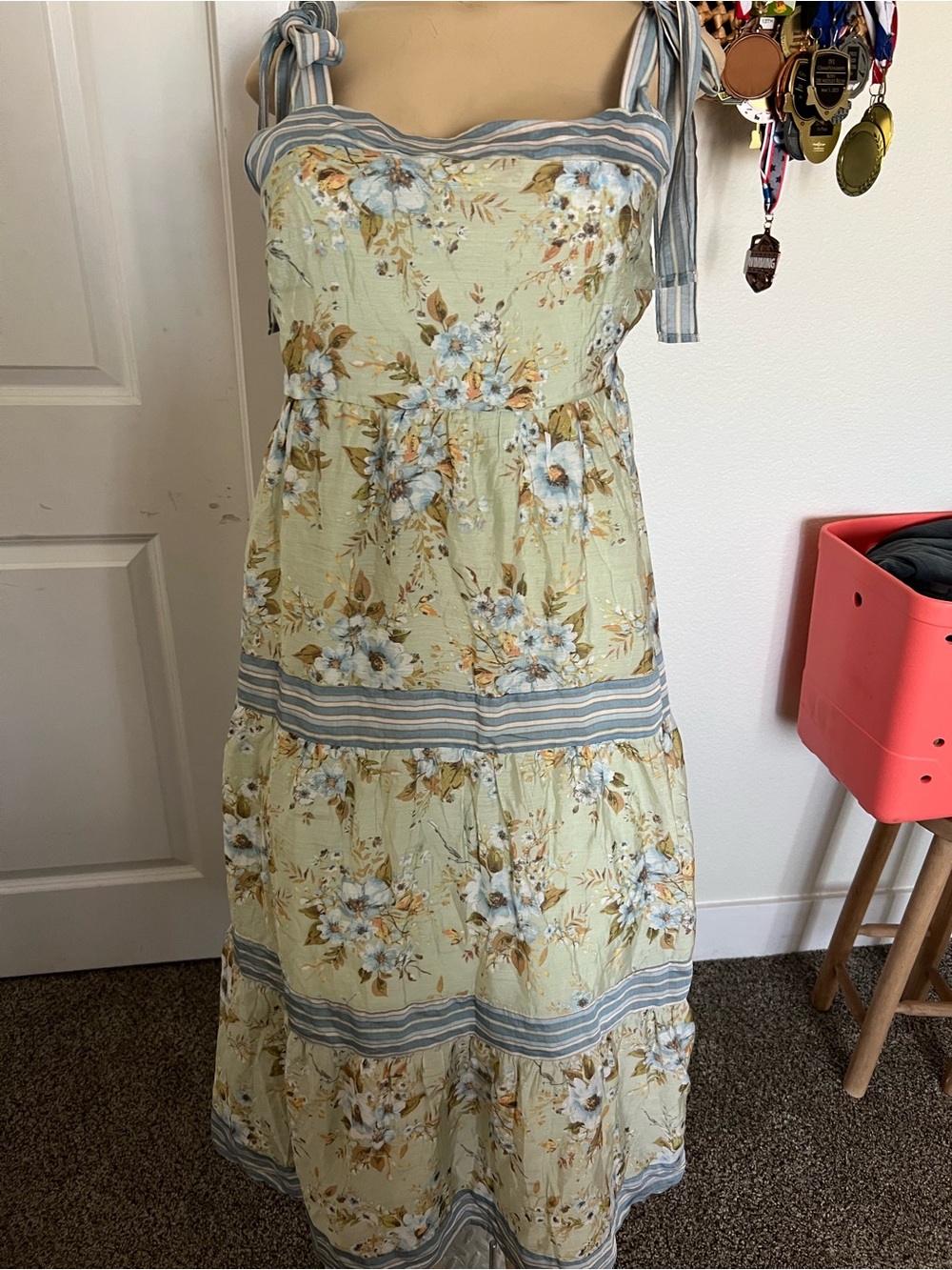 Sweet Wanderer Light Green Floral Tie-Shoulder Midi Dress